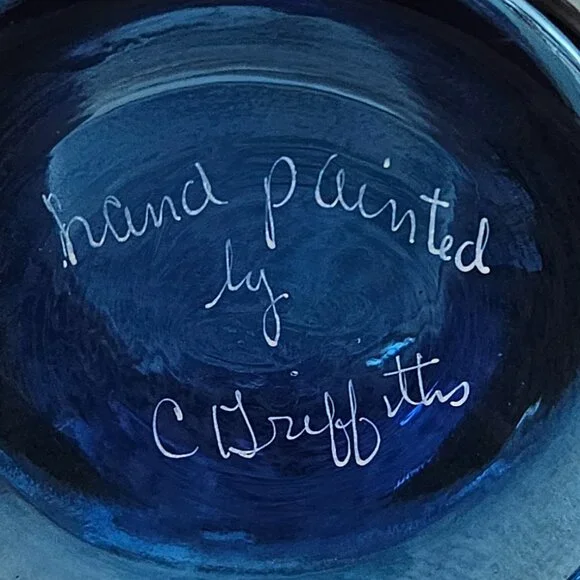 Fenton Twilight Blue hand-painted vase with floral motif - Picture 5 of 6